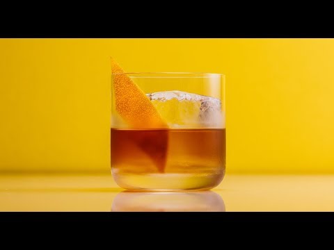 rum-old-fashioned-cocktail-recipe---liquor.com