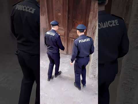 ادعي لي ياما ابنك في عرض الدعوه معرفش ماله ايه جرى لي انا شك واخد عين اكسبلور النظافه 