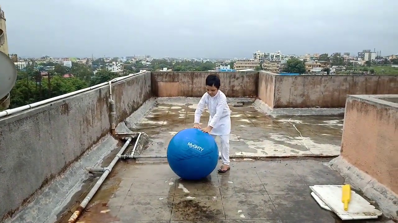 Playing game - YouTube