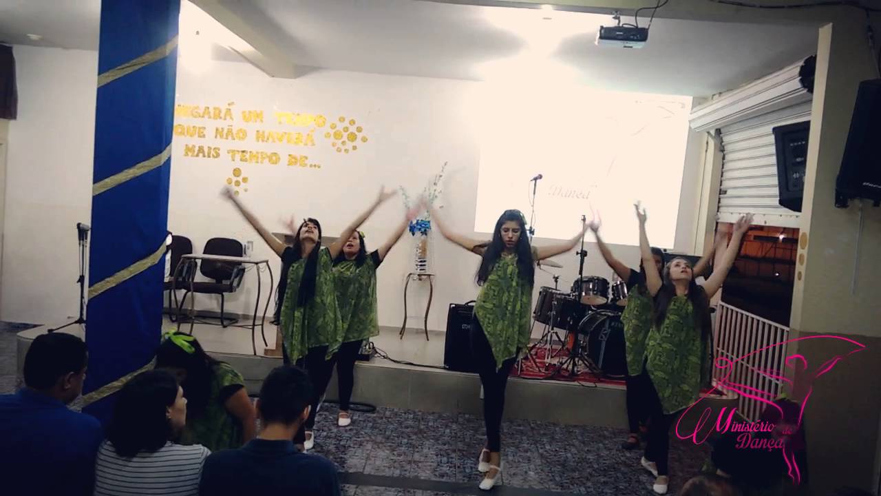Ministério de Dança - Coreografia: Jesus é o caminho (Heloísa Rosa)