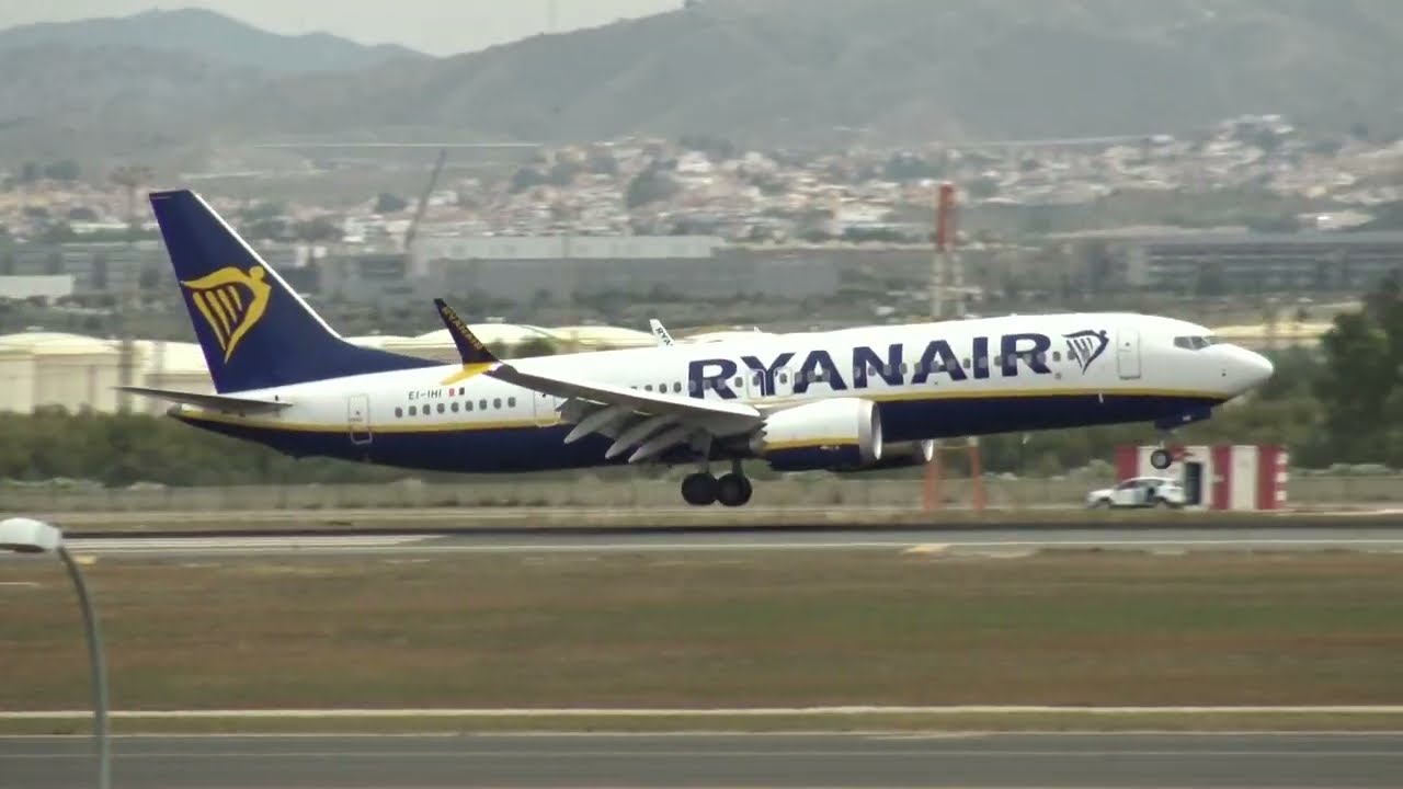 Ryanair Boeing 737-8-200Max EI-IHI Landing Malaga LEMG