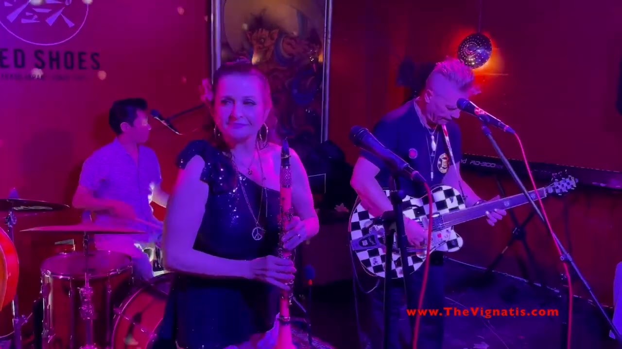 The Vignatis (LIVE) "Linguini Shootout" at Red Shoes - Minato City, Japan