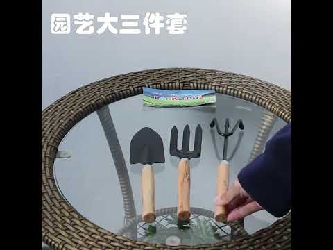 Video: Menggunakan Sekop Berkebun - Kapan Dan Bagaimana Menggunakan Sekop Di Taman
