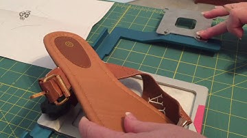 Tutorial - Monogramming Sandals