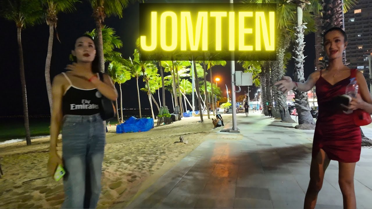 I Walked Jomtien Beach Road at Night… What I Saw Shocked Me 👀