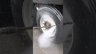 "Washing truck rims with a fresh breath: secrets for a better shine" #shorts