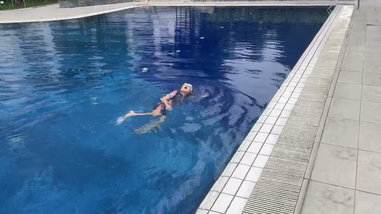 挑战三种泳姿，自由泳和蛙泳控制2分钟内