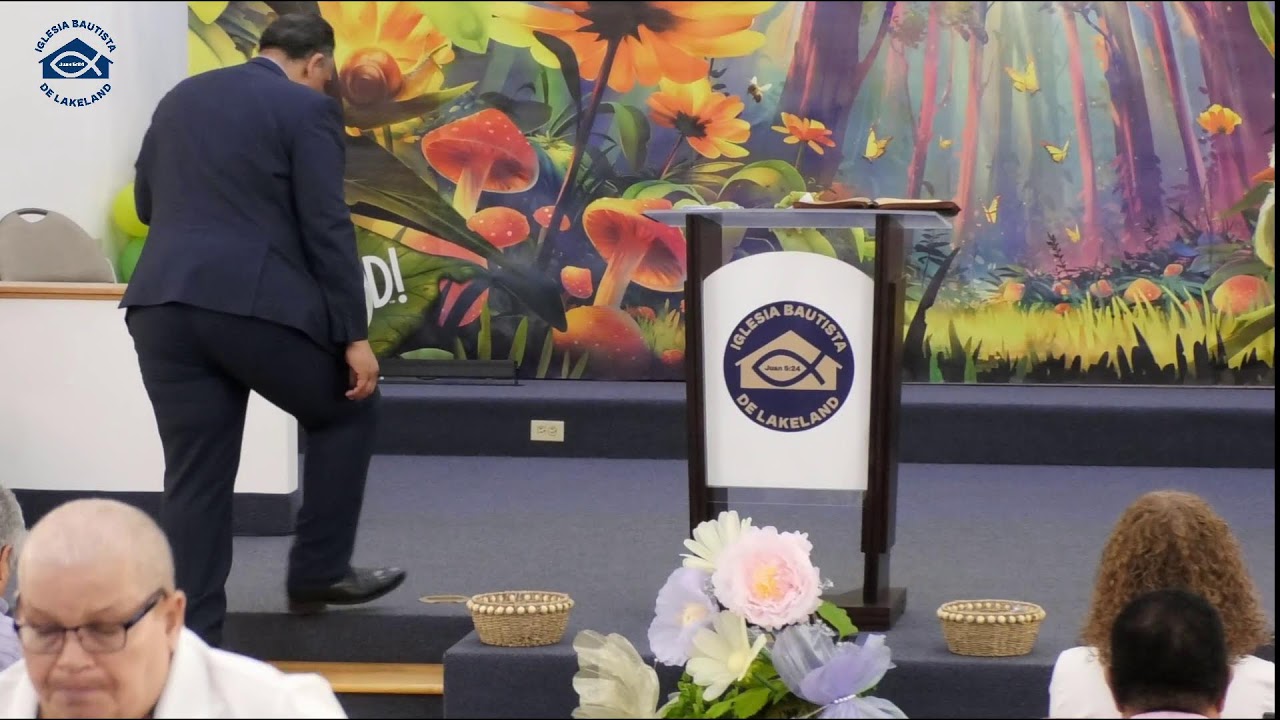 SERVICIO DE ADORACION Y PREDICACION
