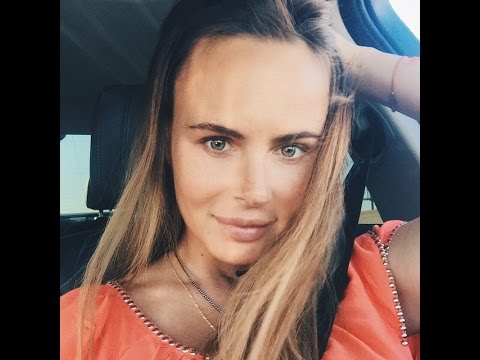 Актриса с маленькой грудью