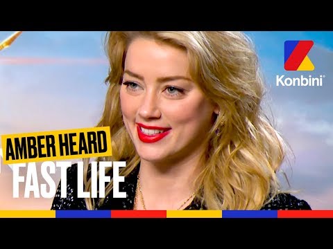 فيديو: ظهرت صورة Amber Heard مع عاريات على الشبكة