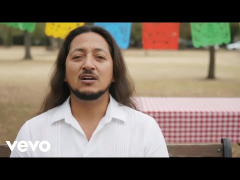 CM Bailando El Ritmo De Su Cancion