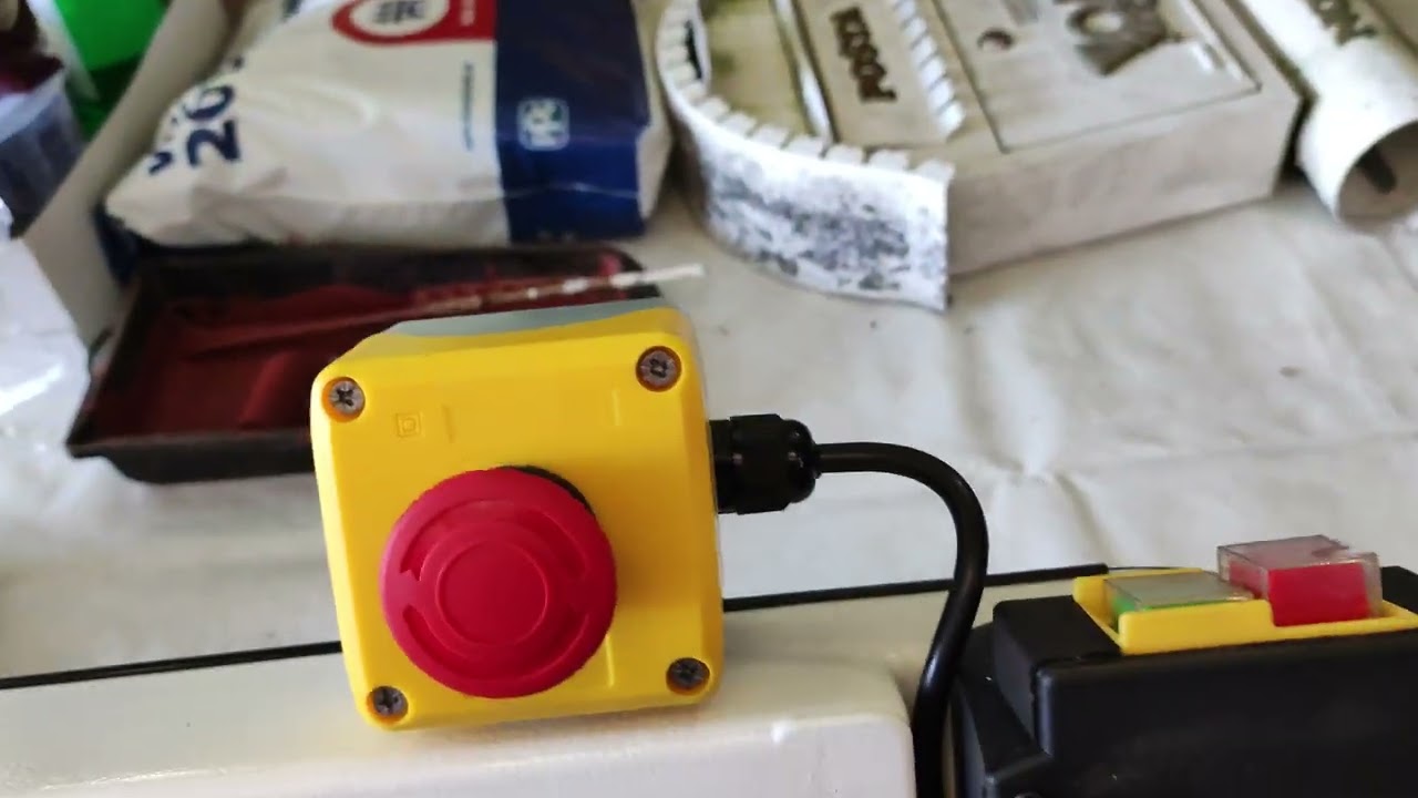 Pilana pásová pila na kov PMS 130/130 MO