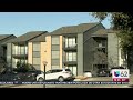 Hallan el cuerpo de un hombre dentro de un estacionamiento en Austin