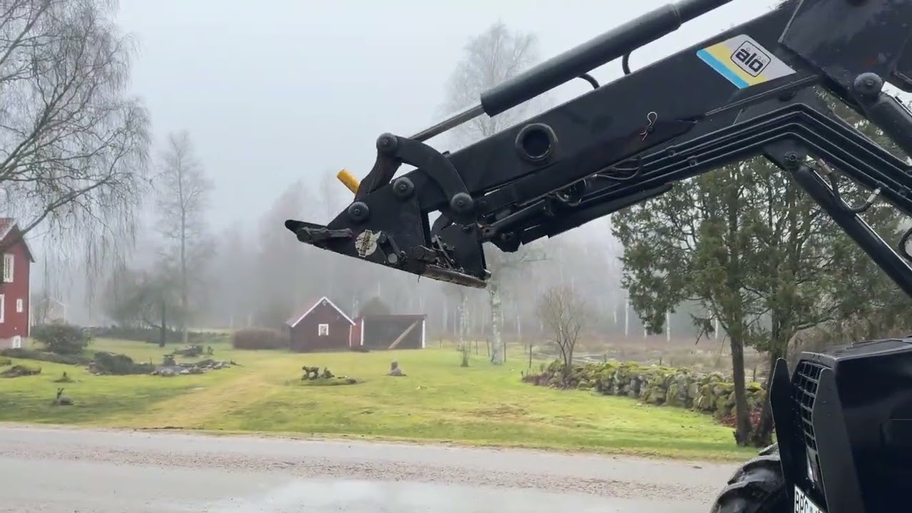 Traktor VALMET 305-4