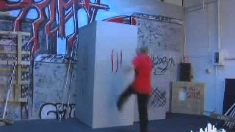 How To Wall Run - Le Parkour Free Running