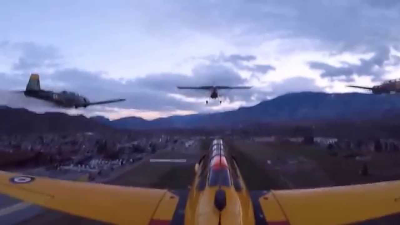 Warbirds Formation Break CAU3