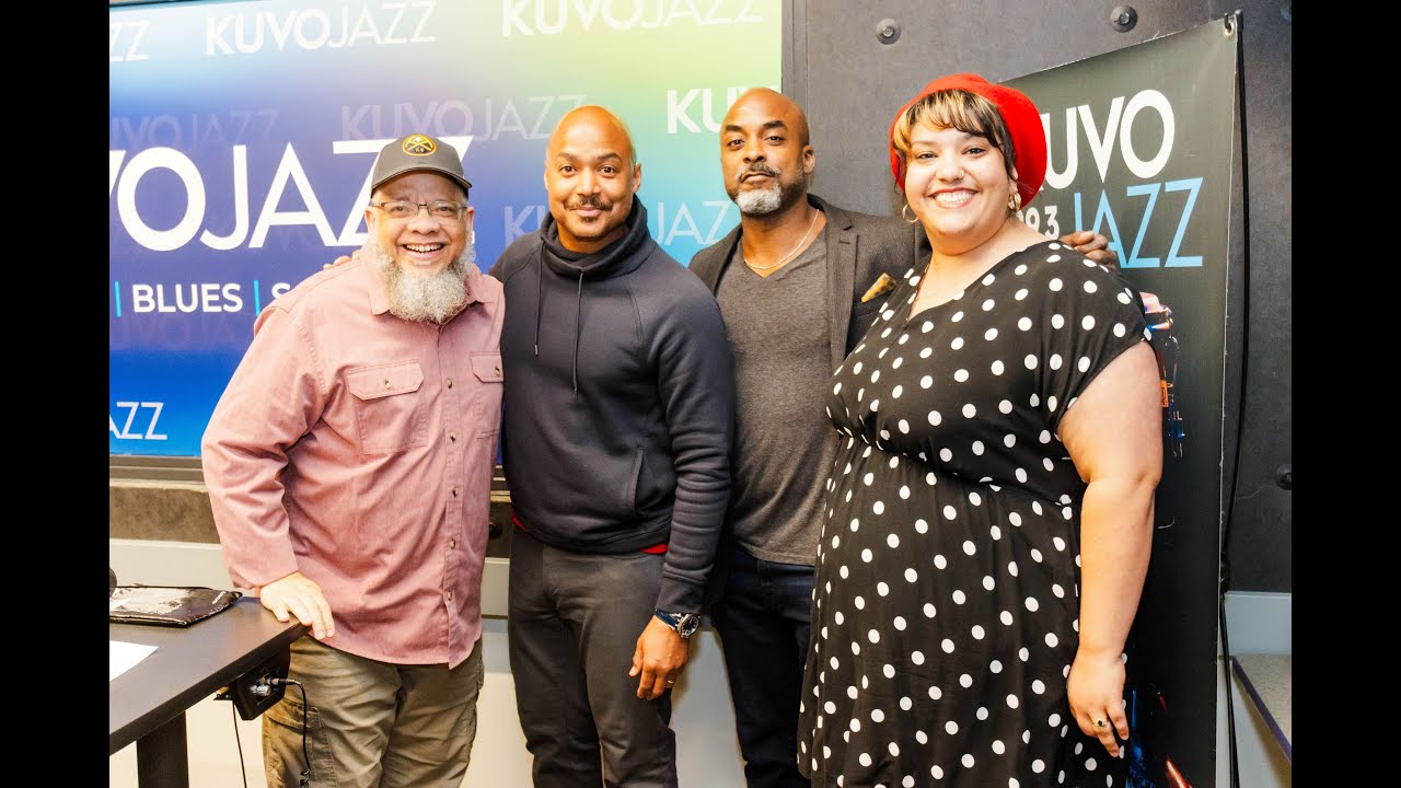 Behind the Scenes of "Hot Wing King": Cast Interview on Acting Process