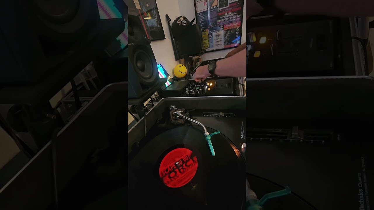 1993 rave mix, Panic v Hardcore Disco 