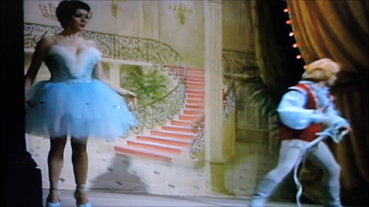 Chantal & Dumont Comedy Ballet Performance Good Old Days