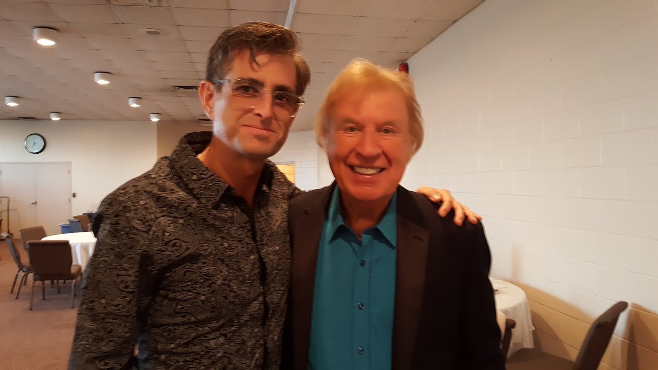 ToddTrek -Gaither Vocal Band in Toronto! - YouTube