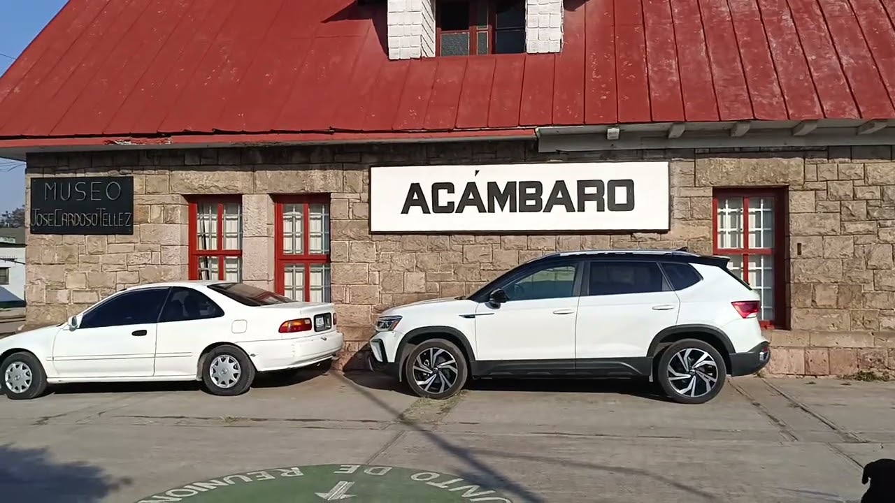 LA VIEJA ESTACION. DE LOS . FERROCARRILES DE.ACAMBARO GTO BELLÍSIMA 😍