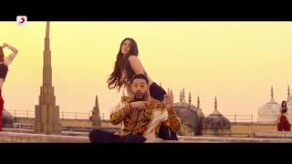 She Move It Like - Official Rap Video | Badshah | Warina Hussain | ONE Album | Arvindr Khaira Resimi