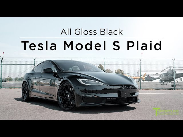 Black Tesla Model S Plaid goes All Gloss Black with New Forged