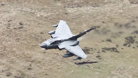 Fully Swept RAF Tornado GR4 Low Level (Bwlch Exit, Machloop)