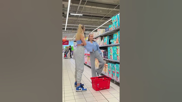 Who did it better: mom or daughter? #split #splitchallenge  #flexibility #balletdancer #gymnast