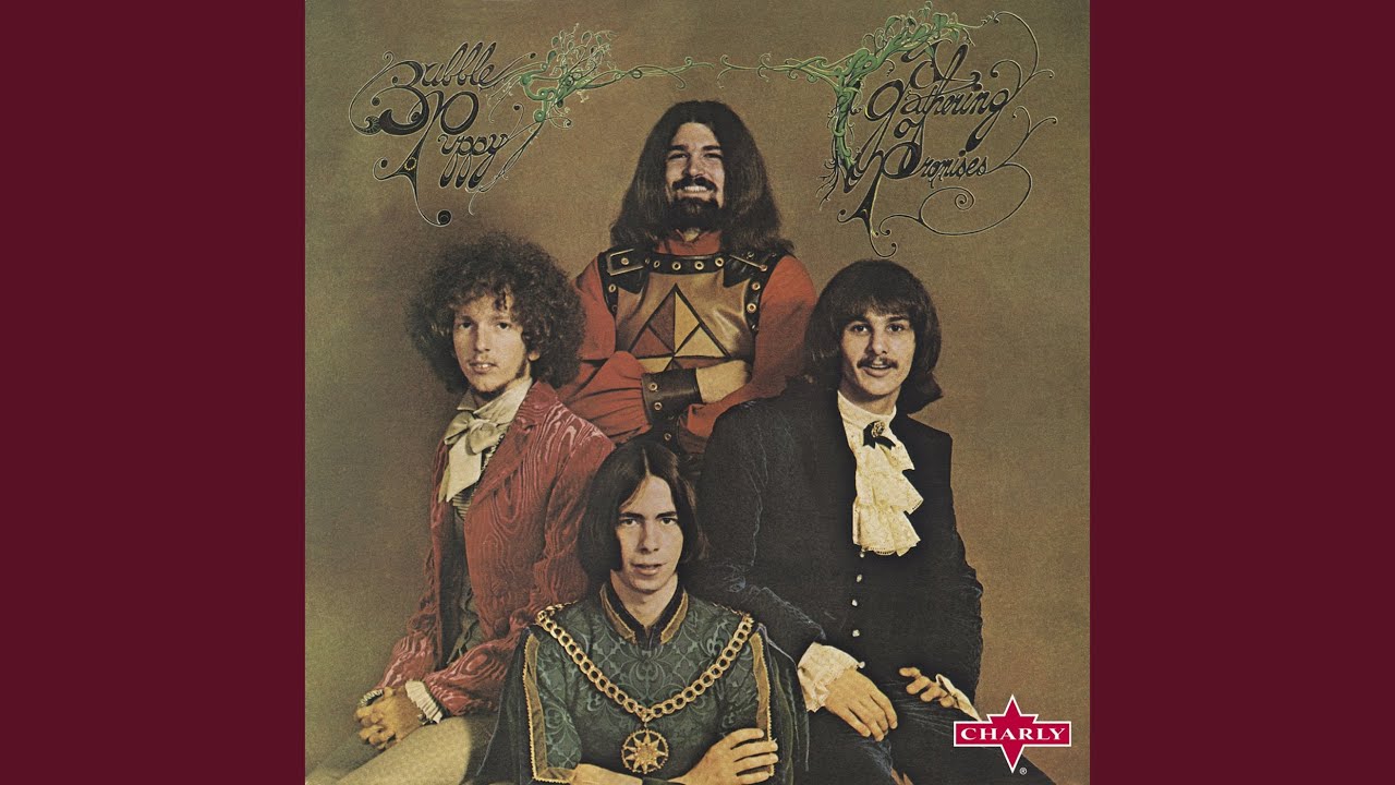 在 YouTube 上观看 Lonely 在 YouTube 上观看 Lonely