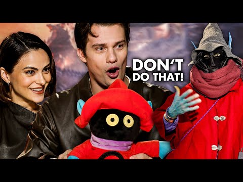 "Don't Stuff Children in Bags!" - MASTERS OF THE UNIVERSE Funny Interview (2026) He-Man

Masters of the Universe Movie Funny Interview 2026 | More ➤ https://KinoCheck.com/App | Nicholas Galitzine, Camila Mendes, Travis Knight Movie | Cinema: 5 Jun 2026 | Details ➤ https://KinoCheck.

#Dont #Stuff #Children #Bags #MASTERS