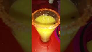 ME making aam panna 🤤😋🥭. Ingredients- red chilli powder,salt,raw mango, sugar.. simple recipe🌷💗
