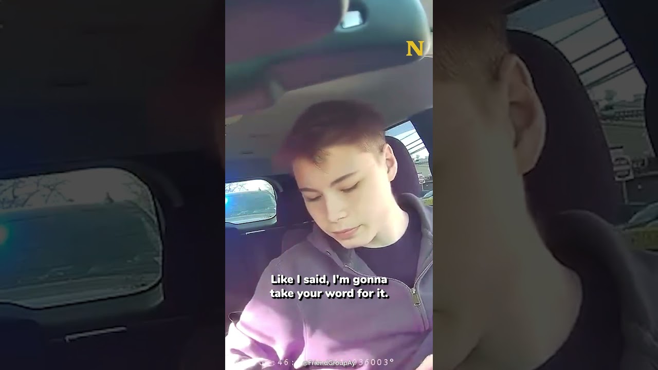 Cop Pulls Over Teen for Eating a Sandwich 📱🥪 