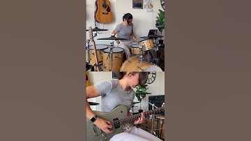 Thumbnail of @muse  - Unravelling #muse #unravelling #guitar #drums