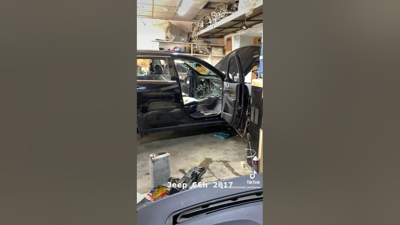 2017 Jeep Grand Cherokee evaporator replacement - YouTube