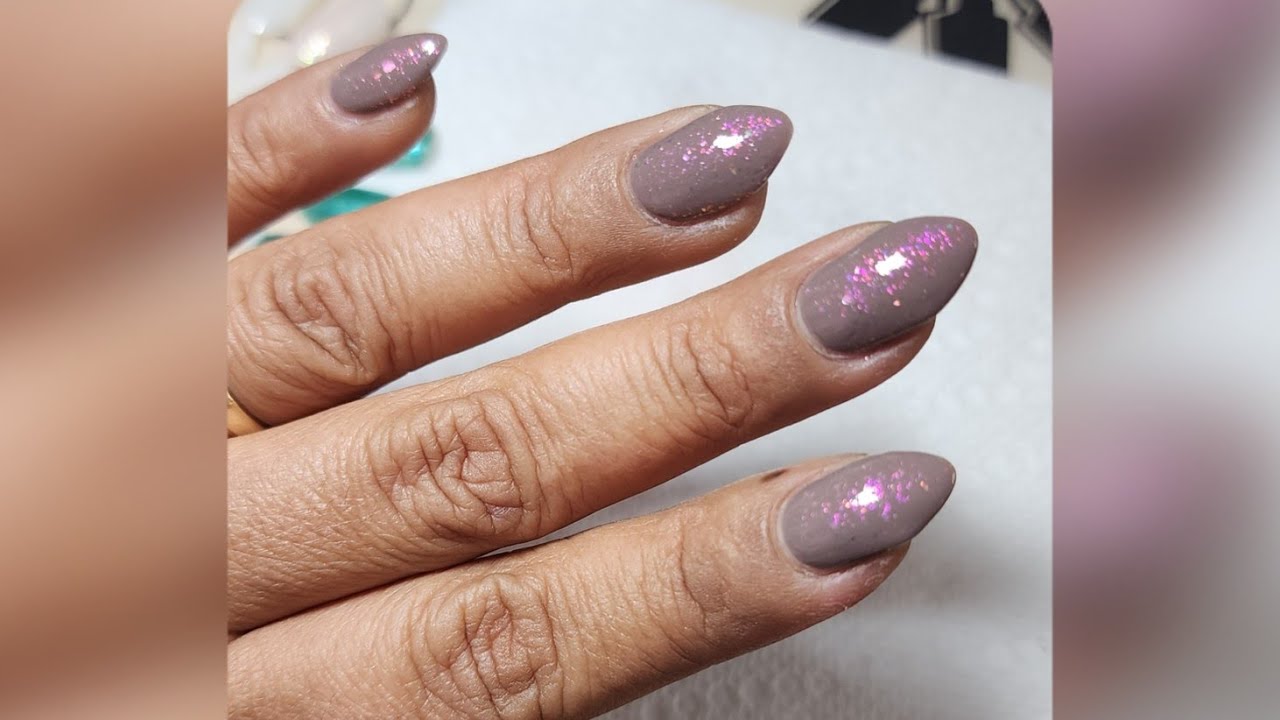 Маникюр недели — проект «Комбинация лаков для ногтей».