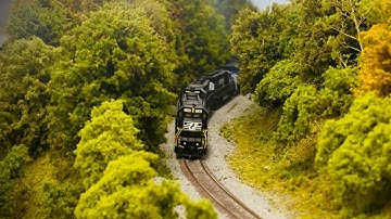 N scale layout update. Saying hello, scenery work and a massively over powered empty coal train.