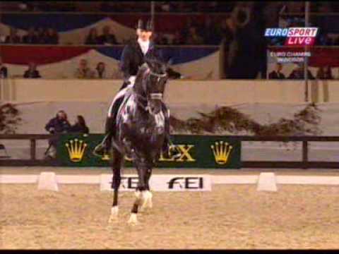 Edward Gal and Moorlands Totilas 90.7% KUR European championship Windsor