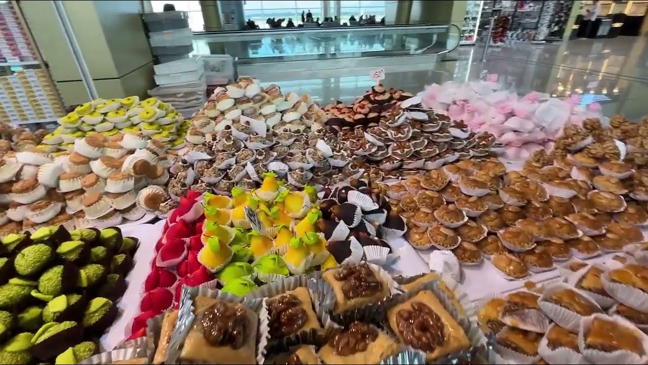 عيشوا معي مناسك العمرة خطوة بخطوة بتفاصيل لم تراها من قبل من الاقلاع وأجواء اقتراب رمضان شاهد الآن!