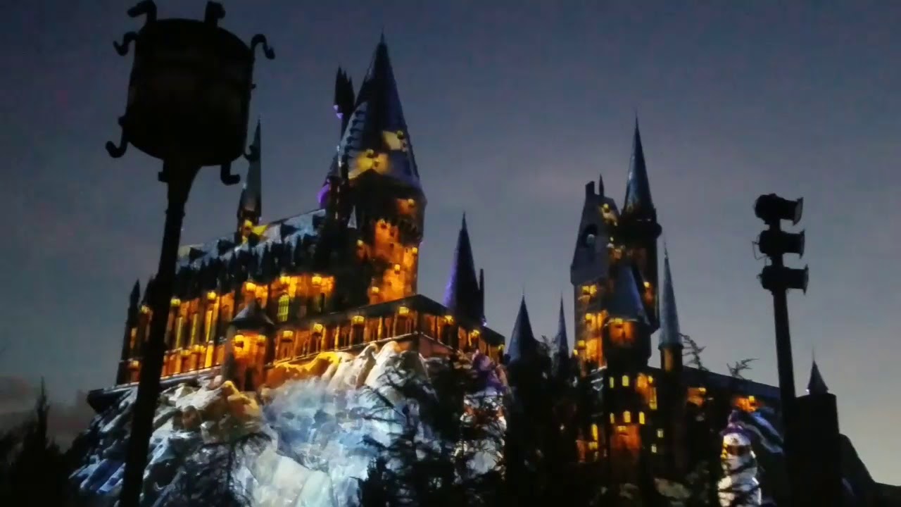 Full christmas Harry potter light show universal Orlando 2017!! YouTube
