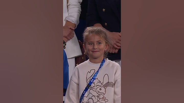 Novak’s daughter DEFINITELY knew it was past her bedtime ⏰😂 #ausopen #shorts