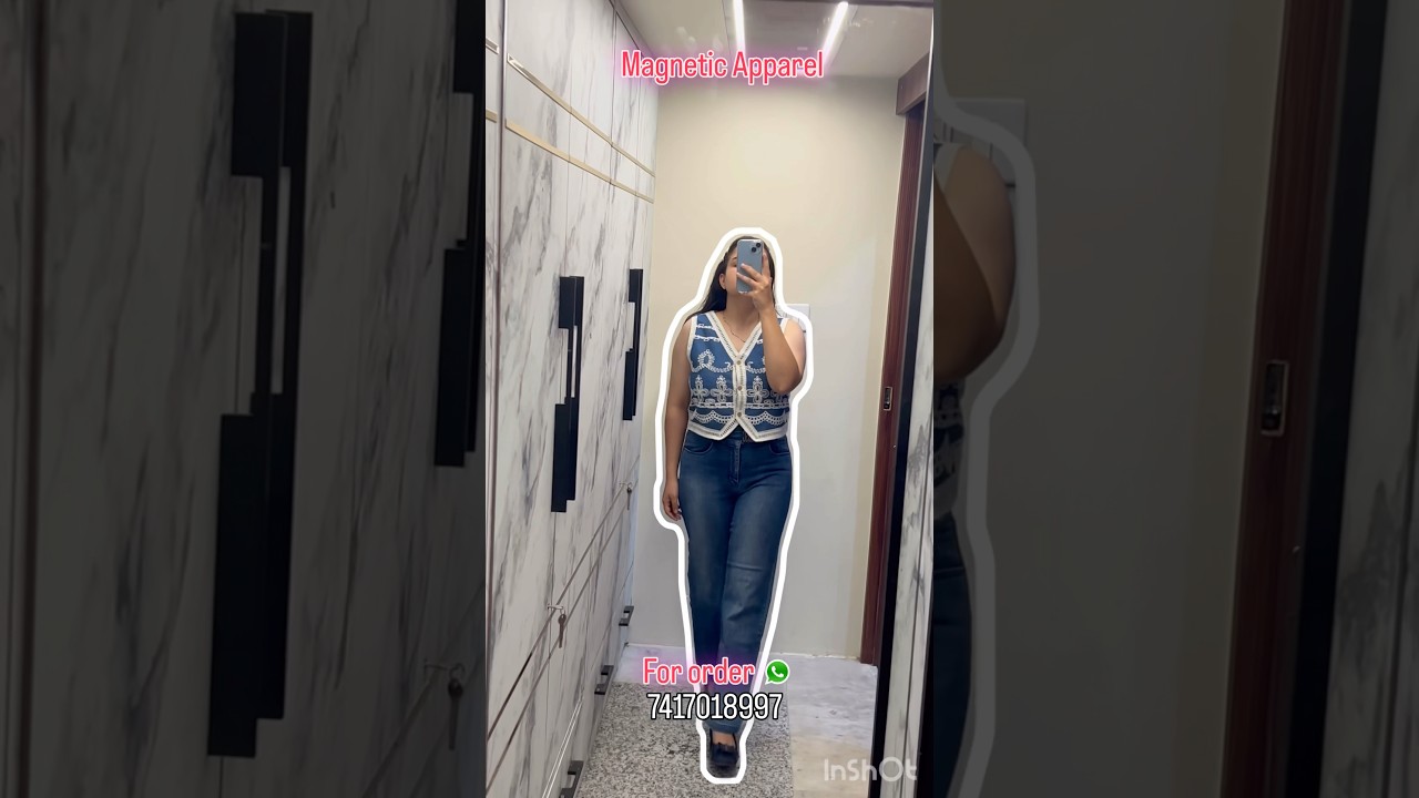 Slay the day in this chic cut-sleeve denim top 💙 