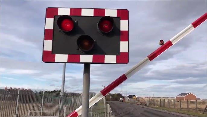 Railway Crossing Lights Youtube