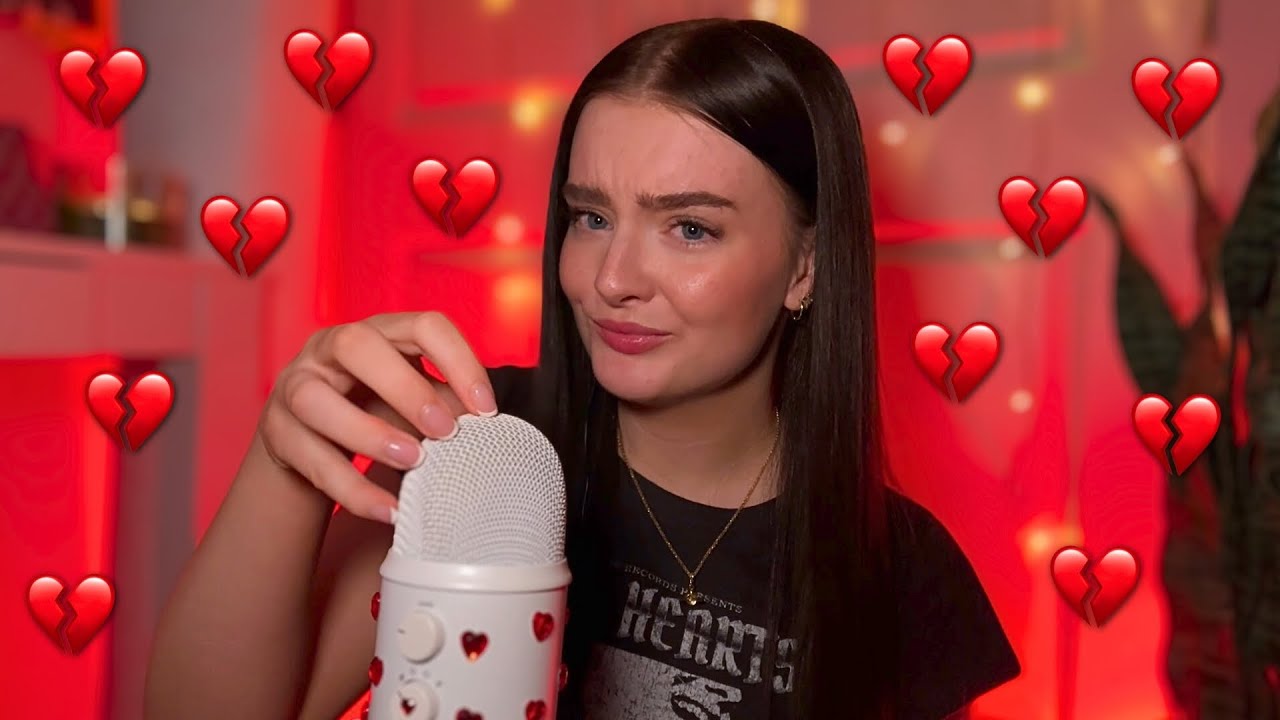 ASMR doing triggers i HATE 💔 soft spoken, glove sounds, mic scratching