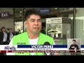 NAIA porter nagsauli ng higit kalahating milyong piso | TV Patrol