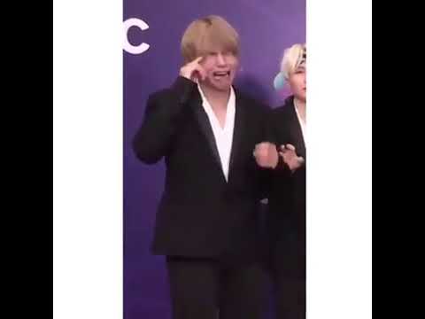 taehyung-fake-crying-at-mama-2017-in-hong-kong