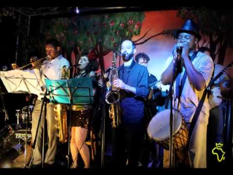 afrik bawantu - old lady