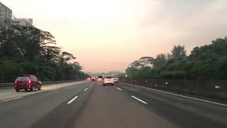 Suara Mobil Serta Langit Berwarna Pink Selimuti Tol JAGORAWI Petualang Suara