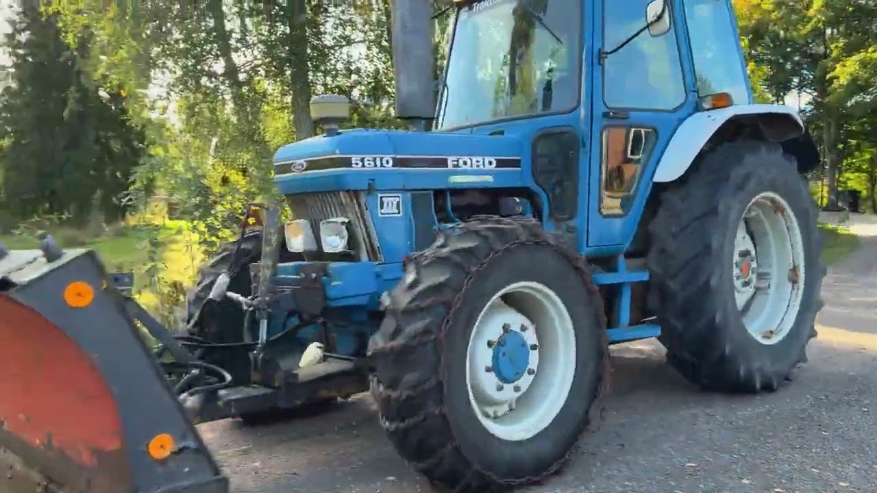 Traktor  FORD 5610 4 WD