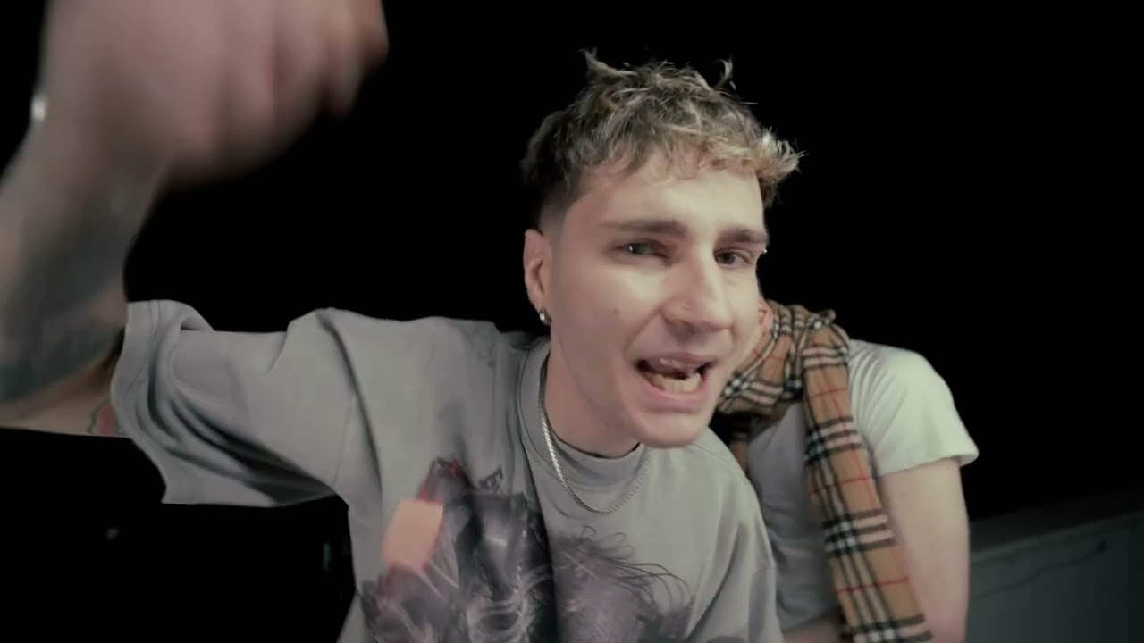 Guarda Nenot - Candelaro Feat. Gora su YouTube Guarda Nenot - Candelaro Feat. Gora su YouTube